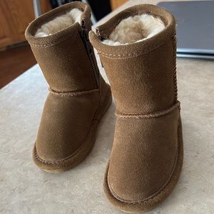 NWOT Toddler BearPaw Boots